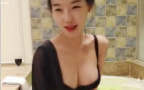 韩国小姐姐在线脱衣洗澡给你看